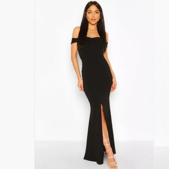 Boohoo Dresses & Skirts - BOOHOO - NWT OFF THE SHOULDER SPLIT FRONT MAXI DRESS - Size US 10